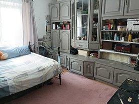 Apartament de vânzare 3 camere, în Braşov, zona Astra