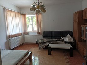 Apartament de inchiriat 3 camere, în Brasov, zona Central