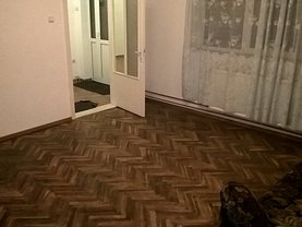 Casa de închiriat 4 camere, în Brasov, zona Darste