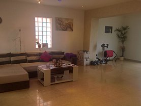 Casa de închiriat 4 camere, în Braşov, zona Griviţei