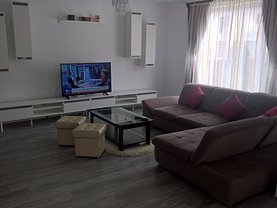 Casa de închiriat 4 camere, în Săcele, zona Bunloc