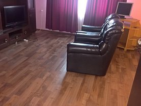 Casa de vânzare 7 camere, în Râşnov, zona Florilor
