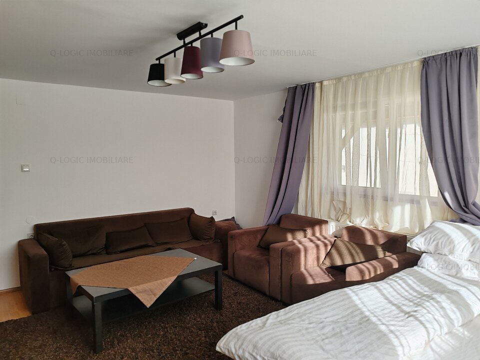 Casa 7 camere libera la vanzare SATU NOU