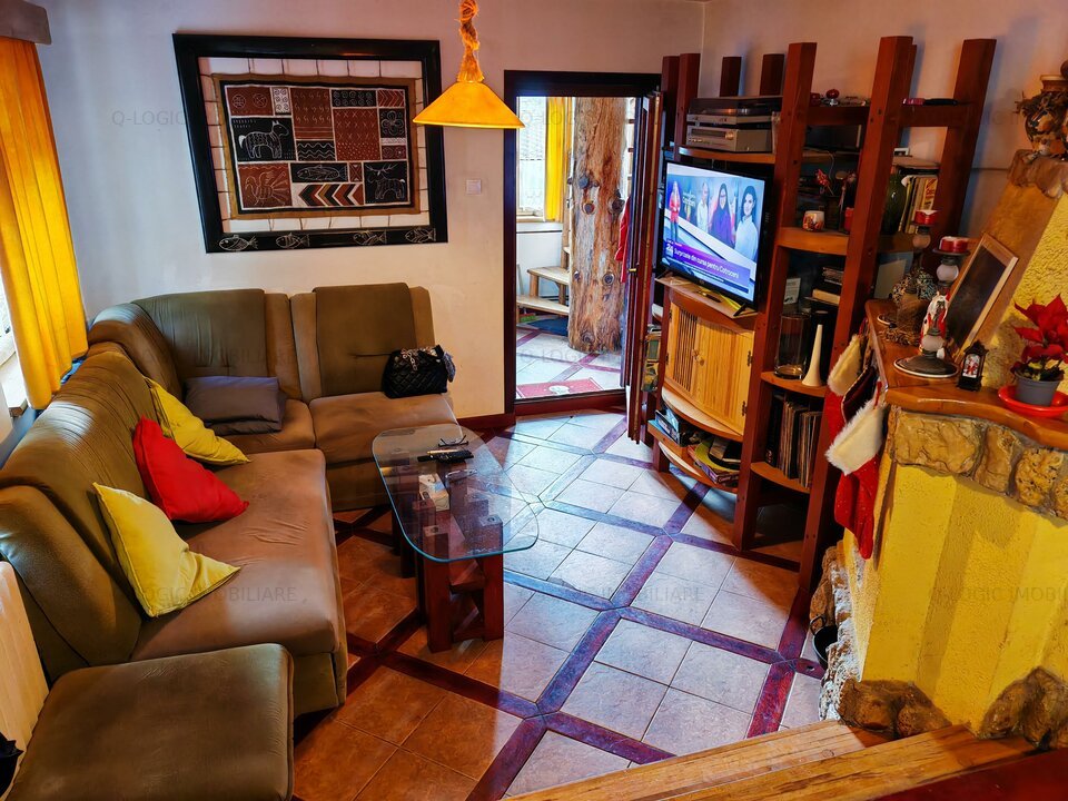 Casa 5 camere pozitie deosebita RASNOV