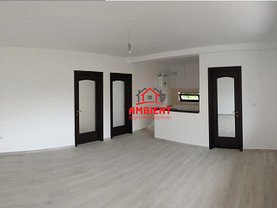 Apartament de vânzare 3 camere, în Vaslui, zona Central