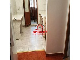 Apartament de închiriat 3 camere, în Vaslui, zona Central