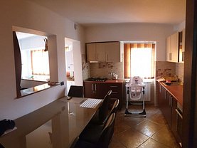Apartament de vânzare 4 camere în Vaslui, Spital