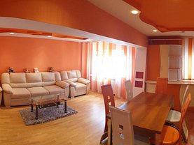 Apartament de vânzare 3 camere în Vaslui, Est
