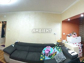 Apartament de vânzare 3 camere în Vaslui, Central