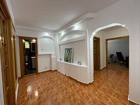 Apartament de vânzare 3 camere în Vaslui, Traian