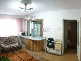 Apartament de vânzare 3 camere în Vaslui, Central