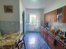 Apartament de vânzare 4 camere în Vaslui, Spital
