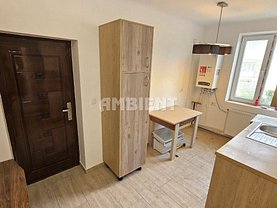Apartament de vânzare 2 camere, în Bârlad, zona Central