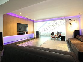 Apartament de vânzare 3 camere, în Bucureşti, zona Unirii