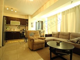 Apartament de vânzare 3 camere, în Bucureşti, zona Unirii