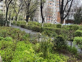 Apartament de vânzare 3 camere, în Bucureşti, zona Iancului
