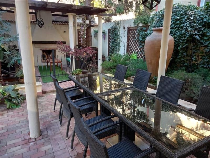 Oportunitate unica - 430 mp utili si curte in zona Dorobanti-Capitale