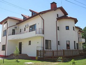 Casa de vânzare sau de închiriat 8 camere, în Corbeanca, zona Central