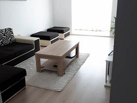 Apartament de vânzare 3 camere, în Braşov, zona Tractorul