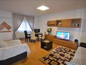 Apartament de vânzare 3 camere, în Braşov, zona Judeţean