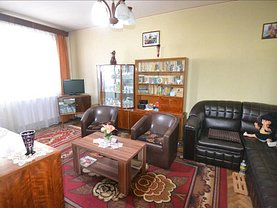 Apartament de vânzare 2 camere, în Braşov, zona Vlahuţă