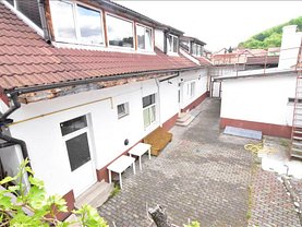 Casa de închiriat 9 camere, în Braşov, zona Central