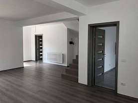 Casa de vânzare 4 camere, în Brasov, zona Stupini