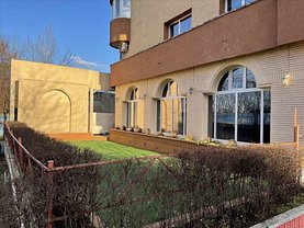 Închiriere spaţiu comercial