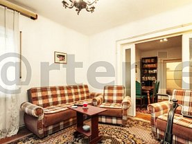 Apartament de vânzare 3 camere, în Bucureşti, zona Calea Călăraşilor