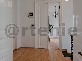 Casa de închiriat 6 camere, în Bucureşti, zona Ştefan cel Mare