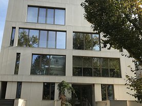 Apartament de vânzare 3 camere, în Bucureşti, zona Capitale