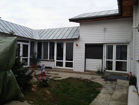 Casa de vânzare 6 camere, în Glina