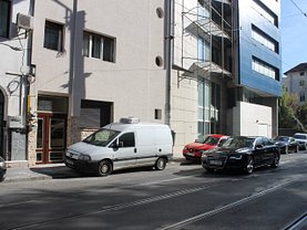 Casa de vânzare 12 camere, în Bucuresti, zona P-ta Victoriei