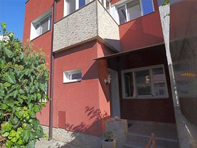 Casa de vânzare 6 camere, în Bucureşti, zona Dristor