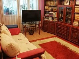 Apartament de vânzare 3 camere, în Tulcea, zona E3