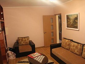 Apartament de vânzare 3 camere, în Tulcea, zona Ultracentral