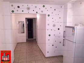 Apartament de închiriat 3 camere, în Tulcea, zona Pelican