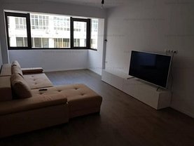 Apartament de închiriat 3 camere, în Tulcea, zona Central