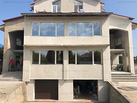 Casa de închiriat 10 camere, în Mineri