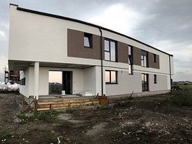 Apartament de vânzare 3 camere, în Dumbrăviţa