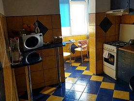 Apartament de vânzare 3 camere, în Timişoara, zona Dorobanţilor