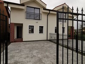 Casa de vânzare 5 camere, în Utvin