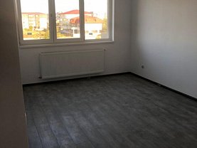 Apartament de vânzare 3 camere, în Bucureşti, zona Metalurgiei