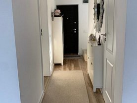 Casa de vânzare sau de închiriat 3 camere, în Bucureşti, zona Prelungirea Ghencea