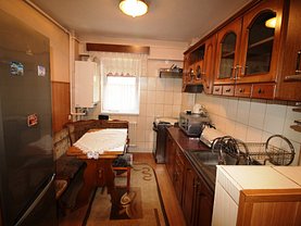 Apartament de vânzare 3 camere, în Sibiu, zona Central