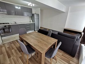 Apartament de închiriat 3 camere, în Sibiu, zona Central