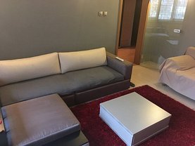 Apartament de vânzare 3 camere, în Bucuresti, zona Unirii