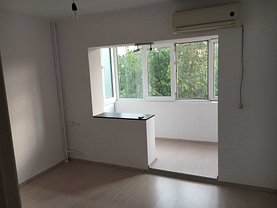 Apartament de vanzare 3 camere, în Bucuresti, zona Dristor