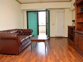 Apartament de vânzare 4 camere, în Bucuresti, zona Decebal