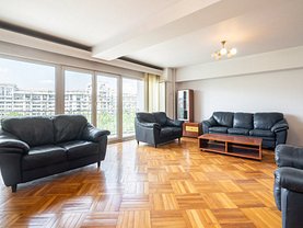 Apartament de vânzare 3 camere, în Bucureşti, zona Unirii
